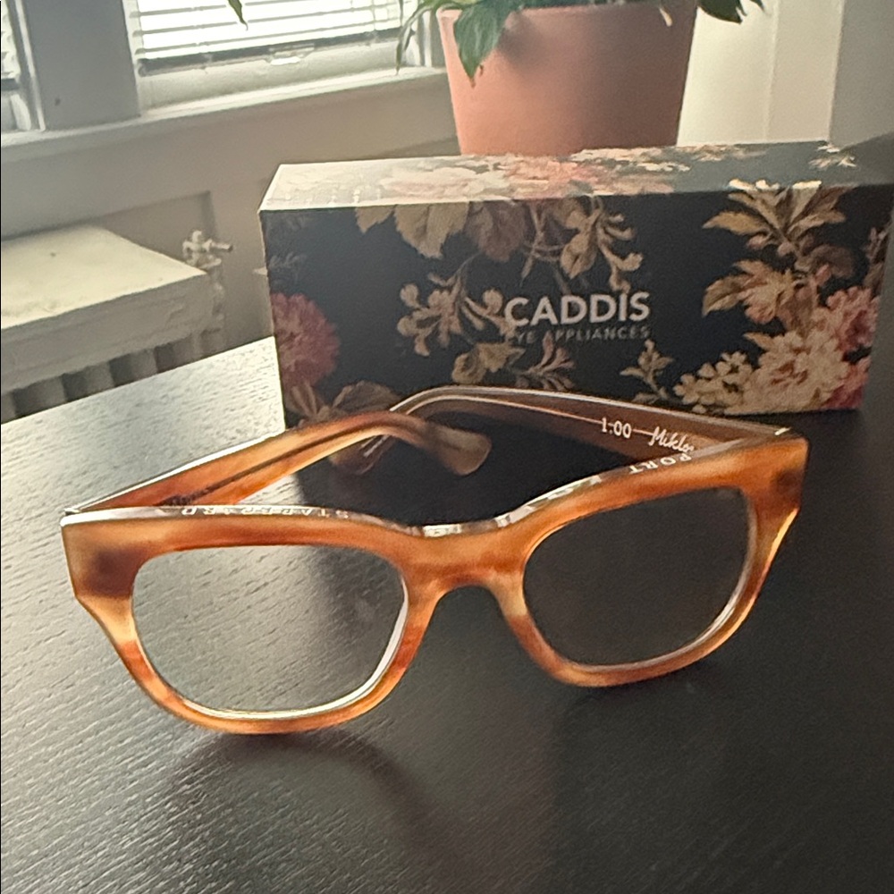 Caddis Women's Brown Glasses